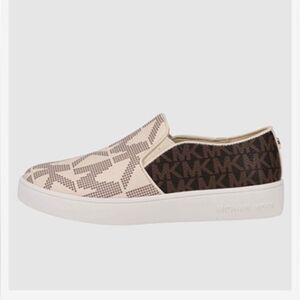 Michael Kors Jim Castro slip on tennis shoes girls size 11 in like new
